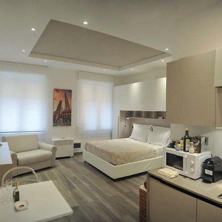 Andrea Luxury Apartments Strada Maggiore Studio 1 Bologna Exterior photo