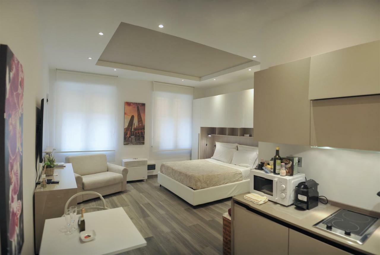 Andrea Luxury Apartments Strada Maggiore Studio 1 Bologna Exterior photo